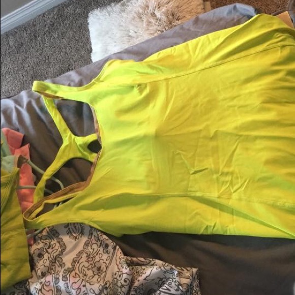 COPY - Size 6 Lululemon Tank Top - Picture 2 of 2